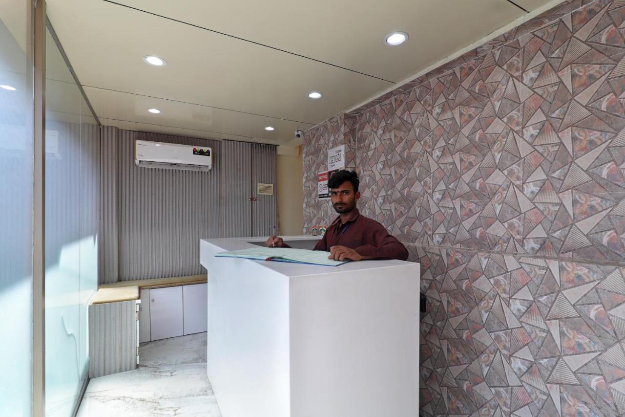 Hotel Priceless Mumbai Bagian luar foto
